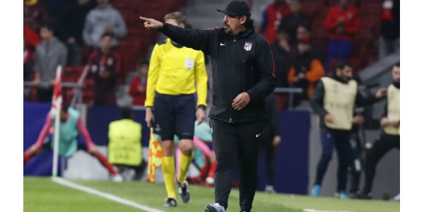 Die Stärken von Germ á n Burgos ergänzen die Verteidigungsstrategie von Diego Simeone Die Stärken von Germ á n Burgos ergänzen die Verteidigungsstrategie von Diego Simeone